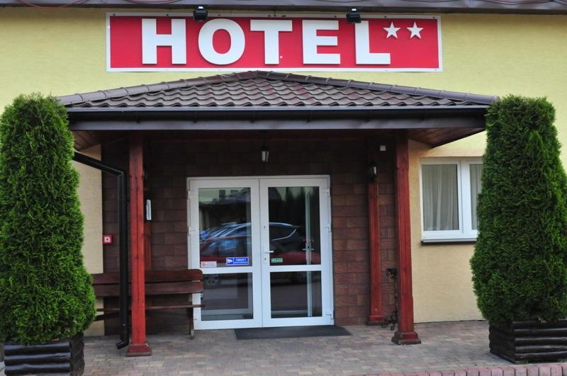 Hotel Marco Plonsk Szkolna 115 Ngoại thất bức ảnh